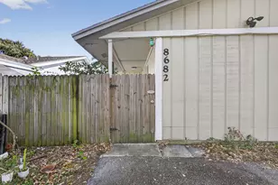 8682 Crater Terrace, West Palm Beach, FL 33403 - Photo 3