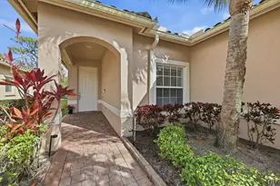 362 NW Granville St, Port Saint Lucie, FL 34986 - Photo 3