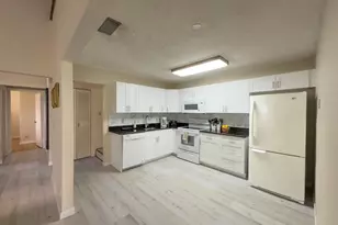 3851 Island Club Cir E, Lake Worth, FL 33462 - Photo 17