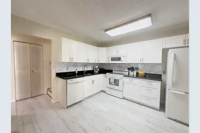 3851 Island Club Circle E, Lake Worth, FL 33462 - Photo 13