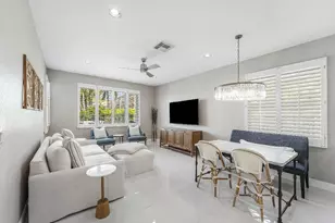 121 Palm Cir, Lake Worth Beach, FL 33462 - Photo 15