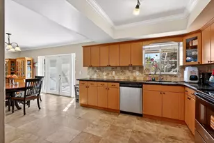 331 NE Camelot Dr, Port Saint Lucie, FL 34983 - Photo 13