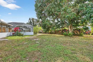 331 NE Camelot Dr, Port Saint Lucie, FL 34983 - Photo 41