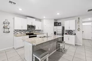 9534 Sea Spray Dr, Fort Pierce, FL 34945 - Photo 5