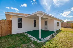 1604 Carbondale Ave NW, Palm Bay, FL 32907 - Photo 5