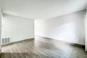 337 Kenilworth Blvd, West Palm Beach, FL 33405 - Photo 7