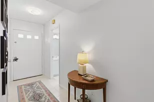 2520 Presidential Way, West Palm Beach, FL 33401 - Photo 3
