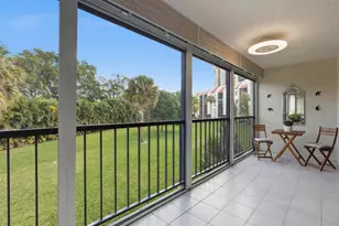 2520 Presidential Way, West Palm Beach, FL 33401 - Photo 21