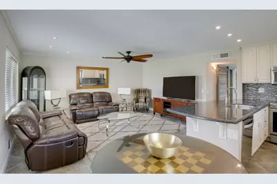 510 Flanders K, Delray Beach, FL 33484 - Photo 3