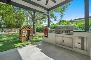 824 N Bel Air Dr, Plantation, FL 33317 - Photo 23