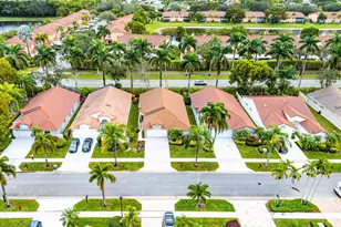 9702 Harbour Lake Cir, Boynton Beach, FL 33437 - Photo 41