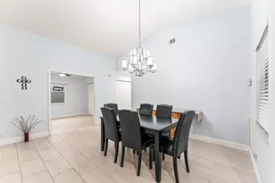 9702 Harbour Lake Cir, Boynton Beach, FL 33437 - Photo 19