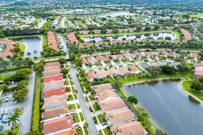 9702 Harbour Lake Circle, Boynton Beach, FL 33437 - Photo 43