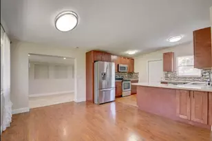 612 Hibiscus Dr, Royal Palm Beach, FL 33411 - Photo 3