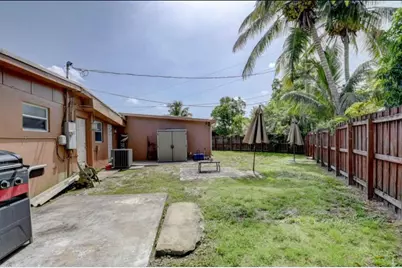 612 Hibiscus Drive, Royal Palm Beach, FL 33411 - Photo 21