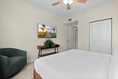 5203 Myrtlewood Circle E, Palm Beach Gardens, FL 33418 - Photo 9