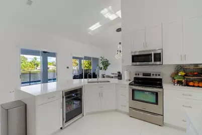 120 Saratoga Boulevard W, Royal Palm Beach, FL 33411 - Photo 13