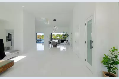 120 Saratoga Boulevard W, Royal Palm Beach, FL 33411 - Photo 5