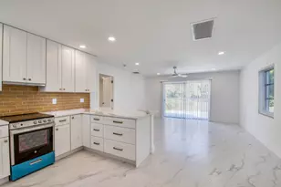 10084 Meridian Way N, Palm Beach Gardens, FL 33410 - Photo 3
