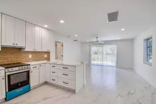 10084 Meridian Way N, Palm Beach Gardens, FL 33410 - Photo 3