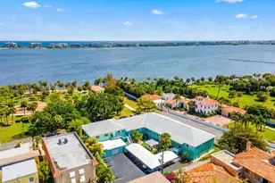 421 S Lakeside Dr, Lake Worth Beach, FL 33460 - Photo 31