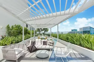 55 SW 9th St, Miami, FL 33130 - Photo 29