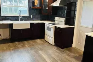 214 Westwood Cir E, West Palm Beach, FL 33411 - Photo 11