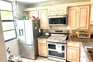 3650 Whitehall Dr, West Palm Beach, FL 33401 - Photo 3