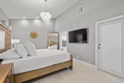 7101 W Lake Drive, Lake Clarke Shores, FL 33406 - Photo 17