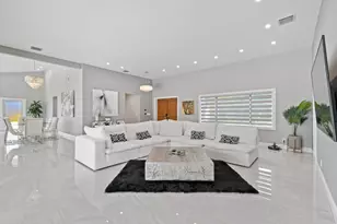7101 W Lake Dr, Lake Clarke Shores, FL 33406 - Photo 5