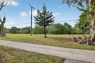450 NW 20th St, Boca Raton, FL 33431 - Photo 25