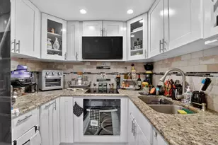 450 NW 20th St, Boca Raton, FL 33431 - Photo 5