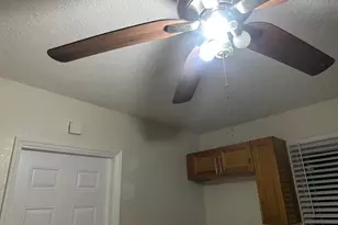 225 NW 125th St, North Miami, FL 33168 - Photo 7