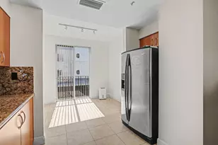 350 NE 3rd St, Delray Beach, FL 33444 - Photo 11