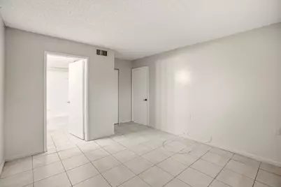 959 Lake Terry Drive #B, Royal Palm Beach, FL 33411 - Photo 3