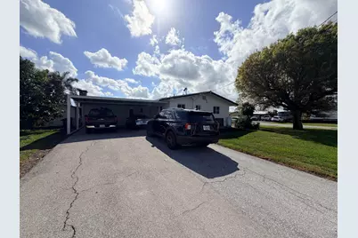 955 NW 4th St Street, Belle Glade, FL 33430 - Photo 3