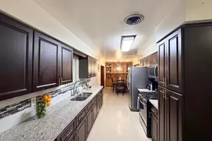 955 NW 4th St St, Belle Glade, FL 33430 - Photo 21