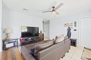 1651 Suwanee Dr, West Palm Beach, FL 33409 - Photo 7