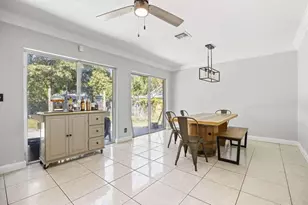 1651 Suwanee Dr, West Palm Beach, FL 33409 - Photo 5