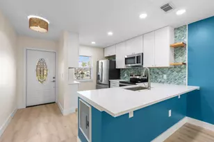 256 Lake Meryl Dr, West Palm Beach, FL 33411 - Photo 7