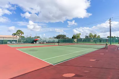 256 Lake Meryl Drive, West Palm Beach, FL 33411 - Photo 23