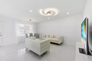 618 Normandy M, Delray Beach, FL 33484 - Photo 3