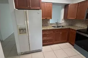 370 NW 76th Ave, Margate, FL 33063 - Photo 7