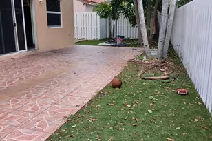 12633 NW 13th Ct, Sunrise, FL 33323 - Photo 5