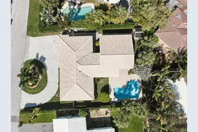 2642 NE 26th Terrace, Lighthouse Point, FL 33064 - Photo 47