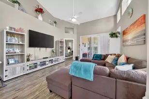 1686 SW Harbour Isles Cir, Port Saint Lucie, FL 34986 - Photo 3