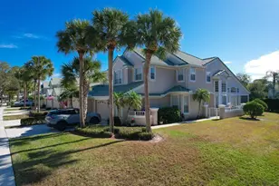 1686 SW Harbour Isles Cir, Port Saint Lucie, FL 34986 - Photo 23
