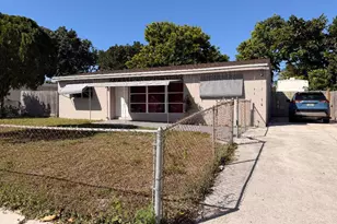 431 Pensacola Dr, Lantana, FL 33462 - Photo 3