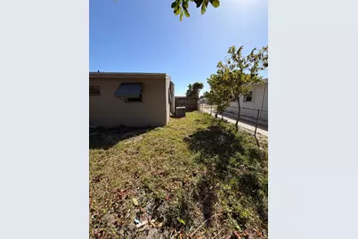 431 Pensacola Drive, Lake Worth, FL 33462 - Photo 23