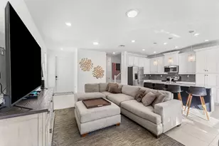 4330 Lago Dr, Pompano Beach, FL 33064 - Photo 9